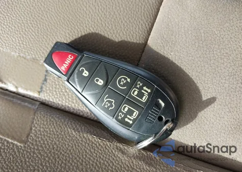 2015 Chrysler Town & Country Touring из США, поврежденный, VIN 2C4RC1BG7FR755174